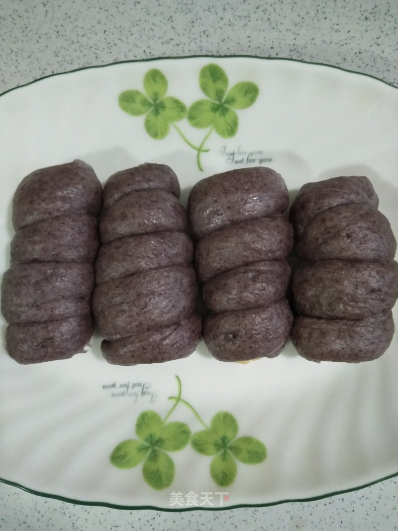 Black Rice Noodle Sausage Roll recipe