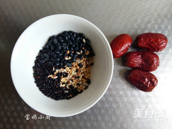 Red Dates and Miscellaneous Grains Rice Paste recipe