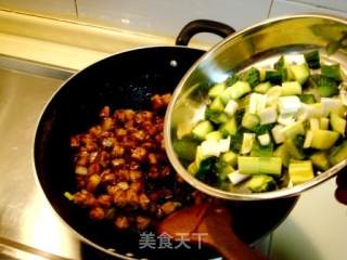 Private Beijing-style Stir-fry "three Ding Sauce" recipe