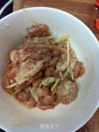 Stir-fried Shredded Pork with Carrots recipe