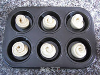 【chestnut and Rose Rolls】---a Bread As Charming As A Rose recipe