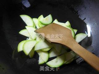 Stir-fried Zucchini with Cuttlefish Balls in Beef Sauce recipe