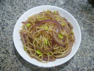 Fried Soy Sprouts with Purple Onion recipe