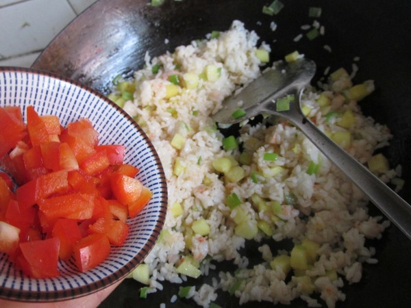 Fresh Sweet Pineapple Rice recipe