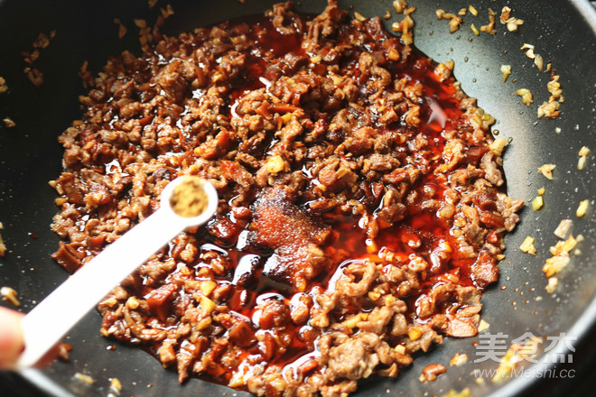 Beef and Mushroom Sauce Noodles recipe