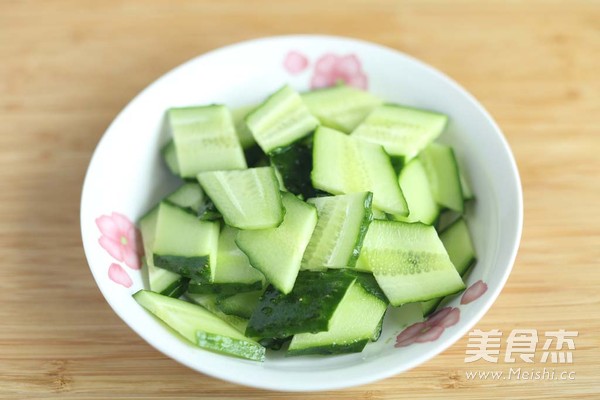 Fried Pork with Cucumber recipe