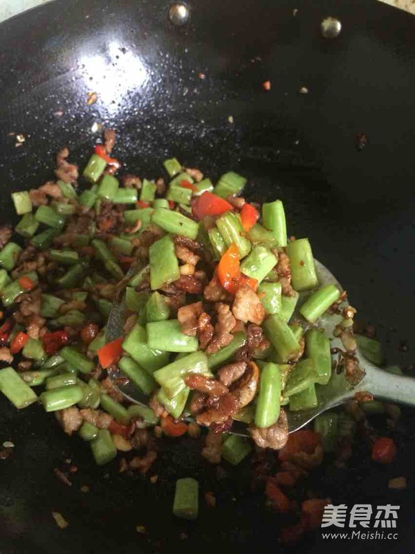 Stir-fried Green Beans with Minced Meat recipe