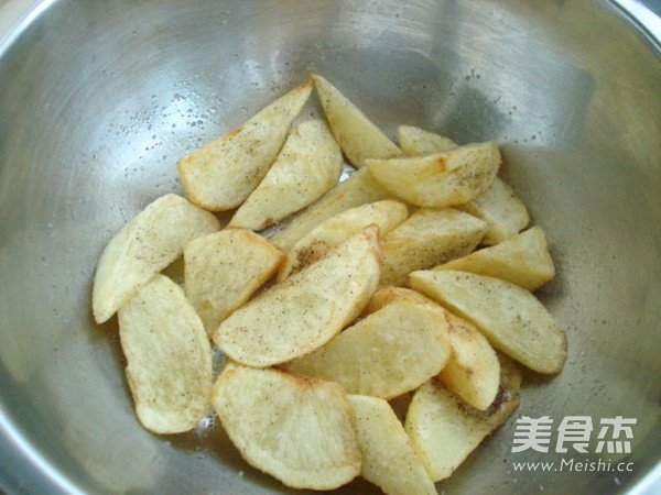 Potato Wedges with Black Pepper recipe