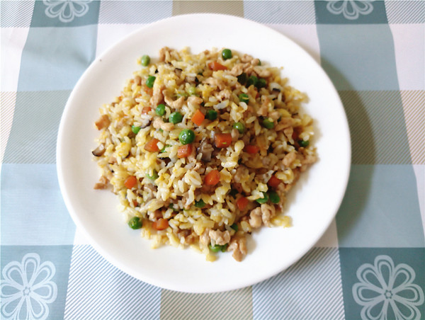 Chicken Fried Rice with Mushrooms, Carrots and Pea recipe