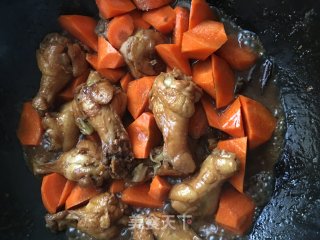 Stewed Chicken Wing Roots with Carrots recipe