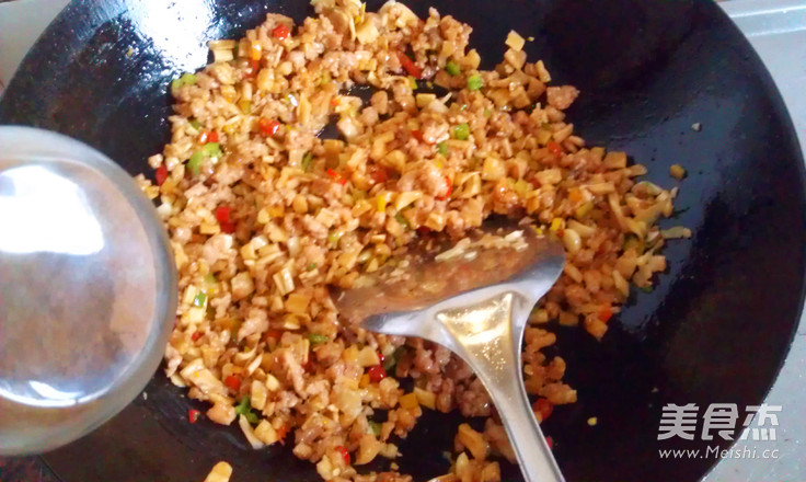 Stir-fried Minced Pork with Diced Radish recipe