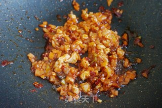 Stir-fried Three Dice with Garlic Stalks recipe