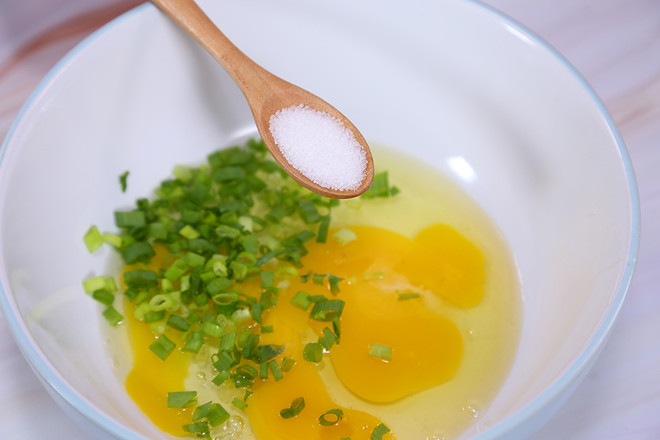 Pan-fried Steamed Bun Slices recipe