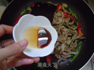 [stir-fried Duck Intestines with Double Pepper]--salad Can Also be Stir-fried recipe