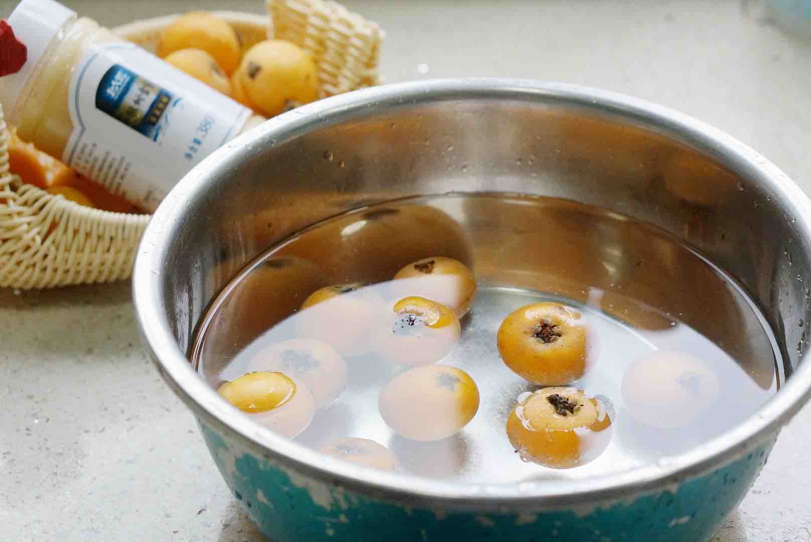 Snow Honey Loquat Syrup recipe