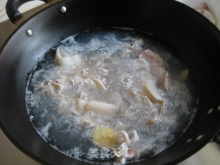 Stir-fried Green Peppers with Piguan Fish Sauce recipe