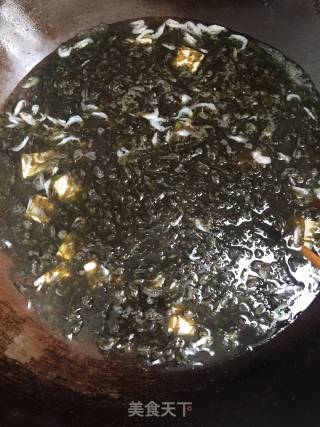 Seaweed Tofu Soup recipe