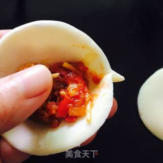 Cabbage and Pork Dumplings (with Cutting Method and Wrapping Method) recipe