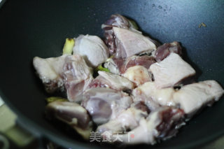 Three Simple Steps to Easily Make Beer Duck with Full Color, Fragrance and Flavor recipe