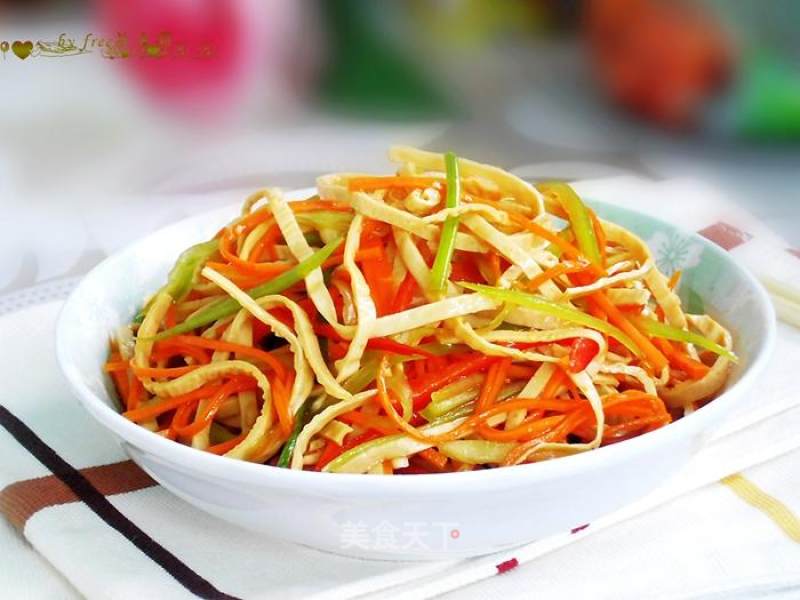 Tofu Skin Mixed with Three Shreds recipe