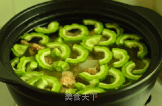 Bitter Gourd Soy Pork Bone Soup recipe