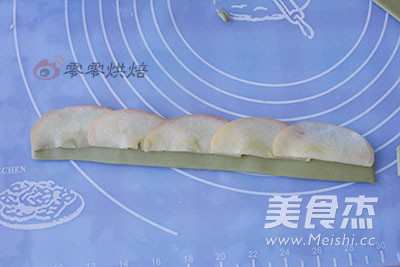 Apple Rose Edition Matcha Muffin recipe