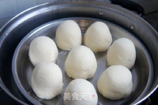 White Noodle Bun with Mung Bean Paste recipe