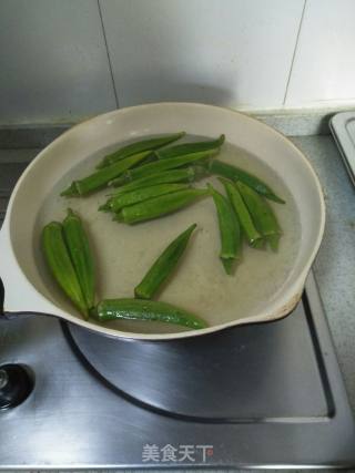 Okra with Tahini Sauce recipe