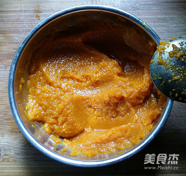 Pumpkin Porridge with Walnuts and Yam recipe