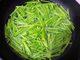 Refreshing Small Cold Dish--------[cold Convolvulus Stalks] recipe