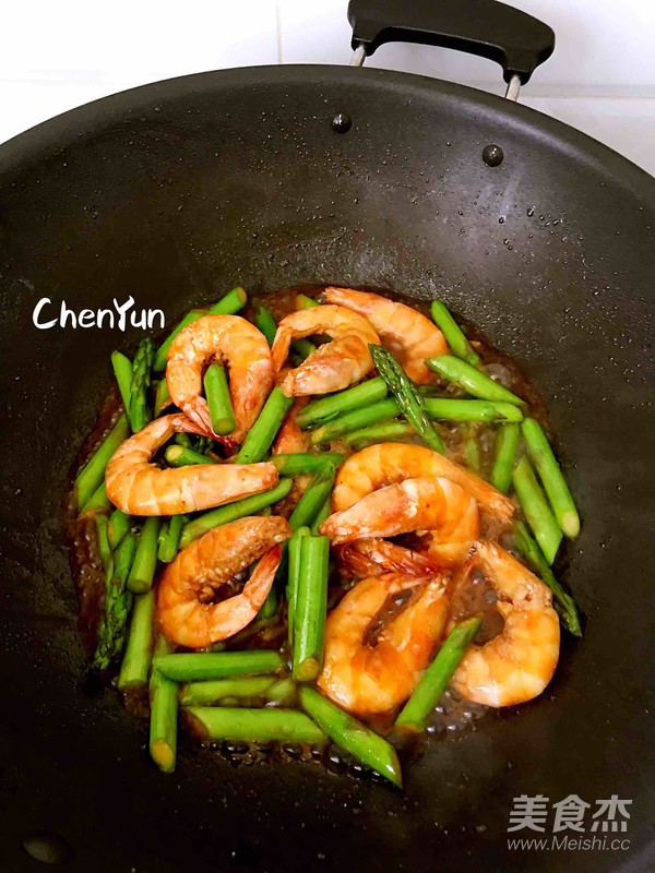 Fried Prawns with Asparagus recipe