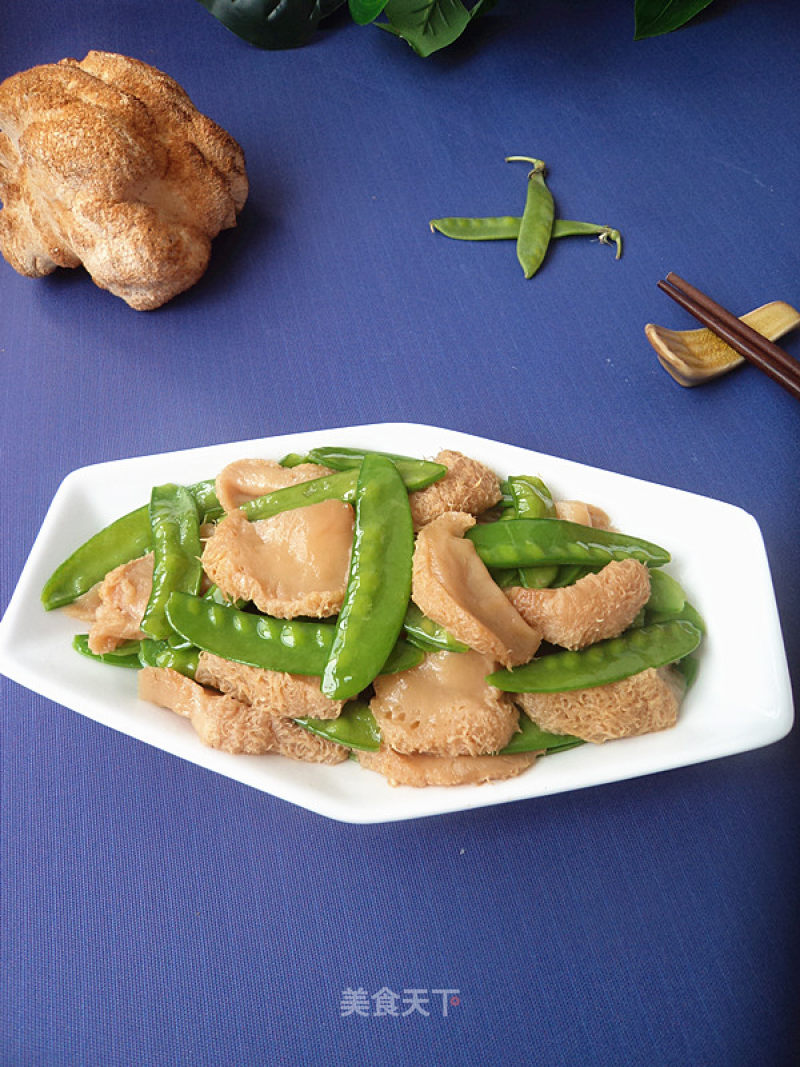 Stir-fried Hericium with Snow Peas recipe