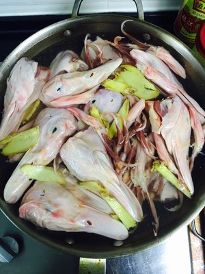 Secret Duck Head and Tongue (more Than Zhou Hei Duck, Juewei Duck Neck) recipe