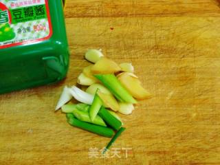 Braised Yellow Croaker in Sauce recipe