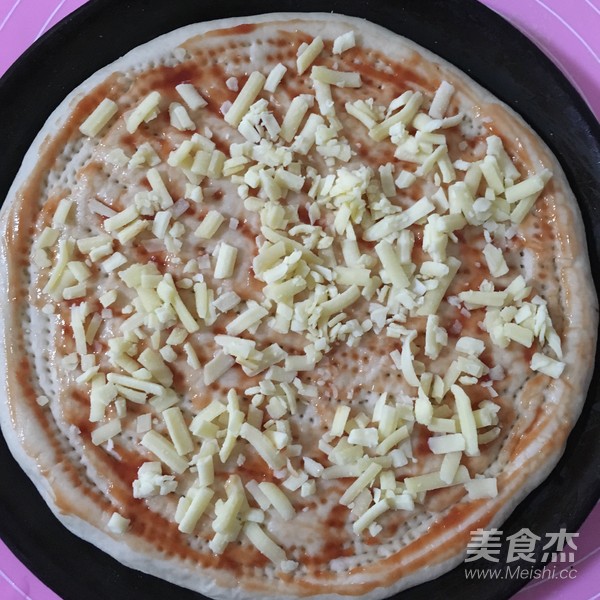 Nutritious and Delicious Fruit and Vegetable Sausage Pizza recipe