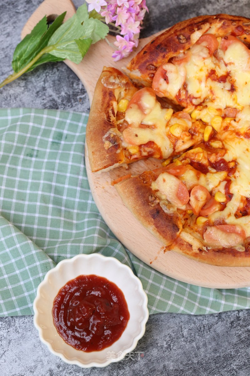 Eight Inch Ham and Corn Pizza recipe
