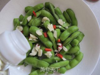 Simple and Delicious-steamed Edamame Pods recipe