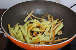 The Southern Taste of The New Year, Fried Rice Cake with Winter Bamboo Shoots recipe