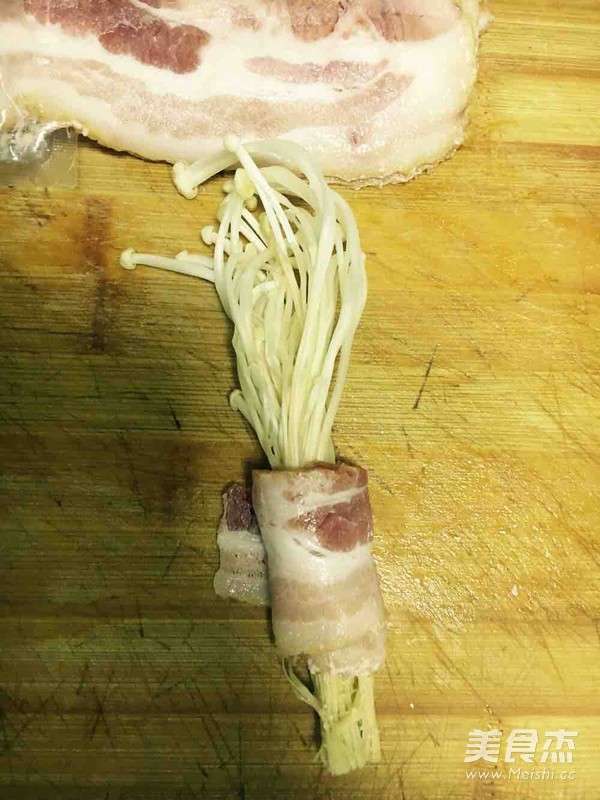 Bacon Enoki Mushroom Roll recipe