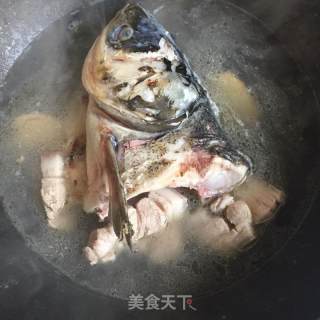 Fish Head Stewed Tofu recipe