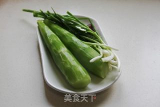 Lettuce with Scallion Oil recipe