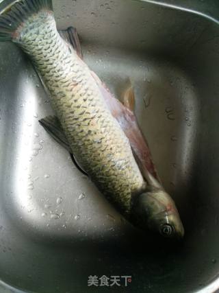 Stewed Grass Carp with Hime Mushroom recipe