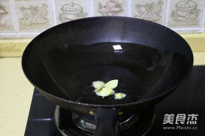 Carp Soup with Shredded Radish recipe