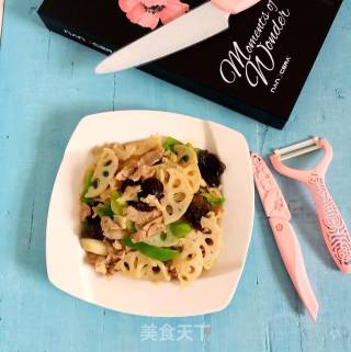 Stir-fried Sliced Pork with Lotus Root recipe