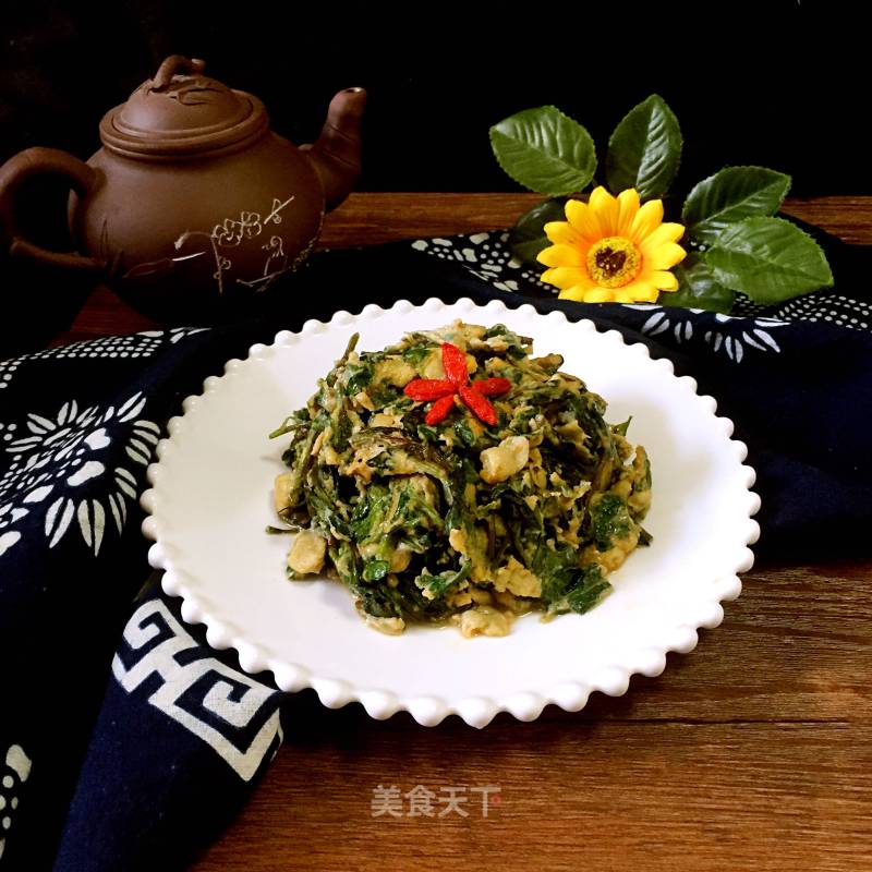 #春食野菜香# Fried Eggs with Wolfberry Head recipe