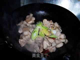 Seductively Colored Fermented Bean Curd and Seaweed Roasted Pork recipe