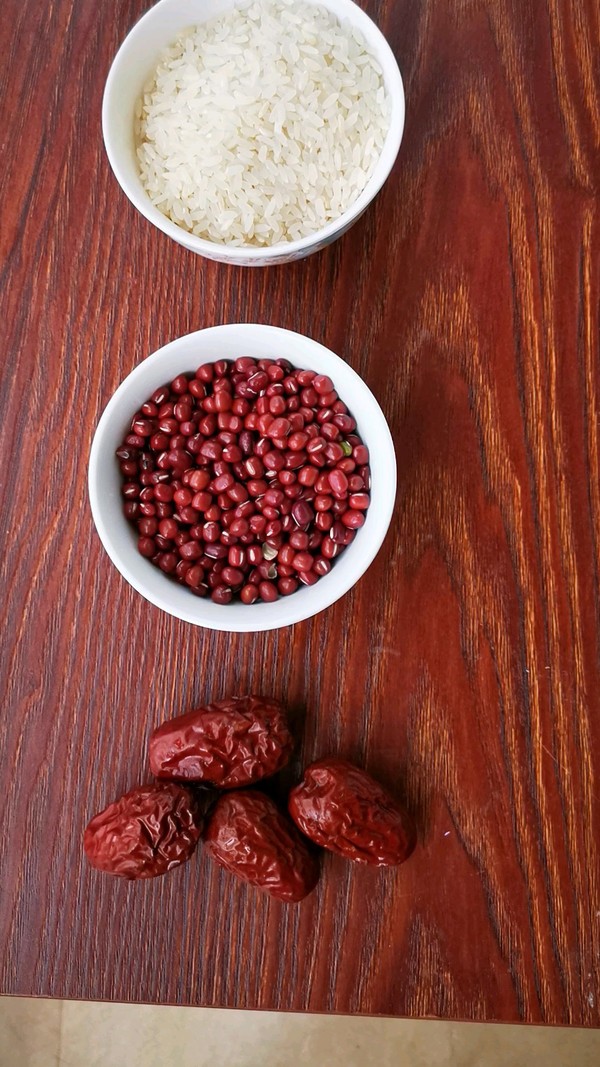 Health Congee with Germ Rice, Red Dates and Red Beans recipe