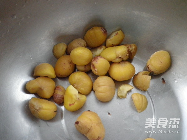 Braised Chestnut with Pork Belly recipe