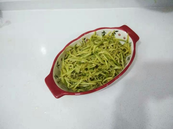 Cucumber Shredded in Sesame Sauce recipe