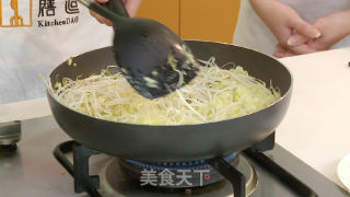 Stir-fried Vermicelli with Sprouts recipe